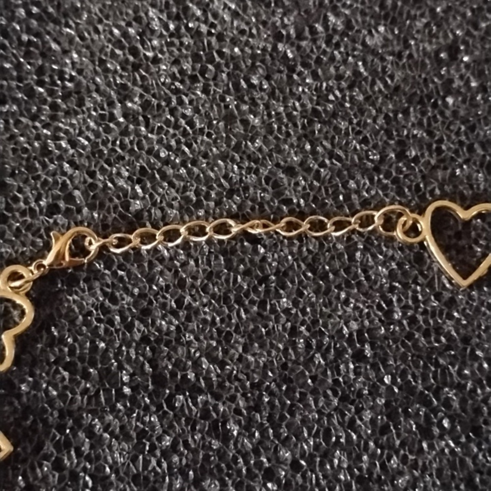 Choker Style Heart Necklace - Picture 5 of 5